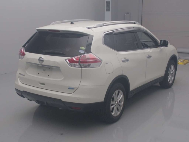 NISSAN X-TRAIL 2015