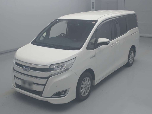 TOYOTA NOAH 2019