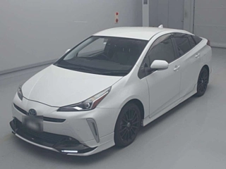 TOYOTA PRIUS 2021