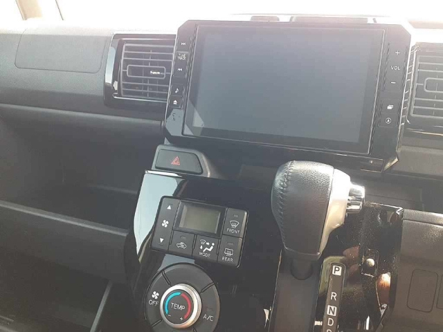 DAIHATSU WAKE 2018