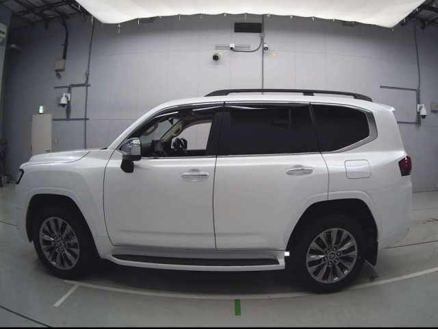 TOYOTA LAND CRUISER 2024