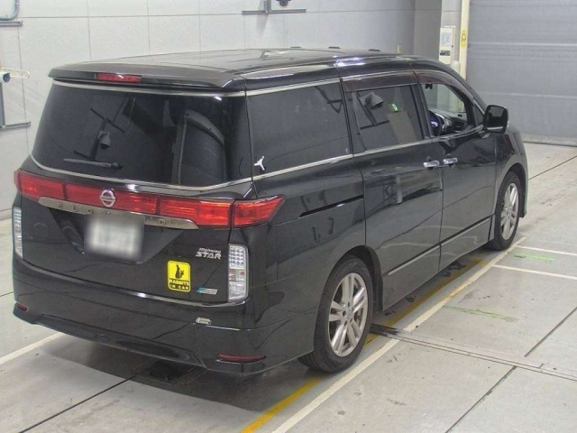 NISSAN ELGRAND 2011
