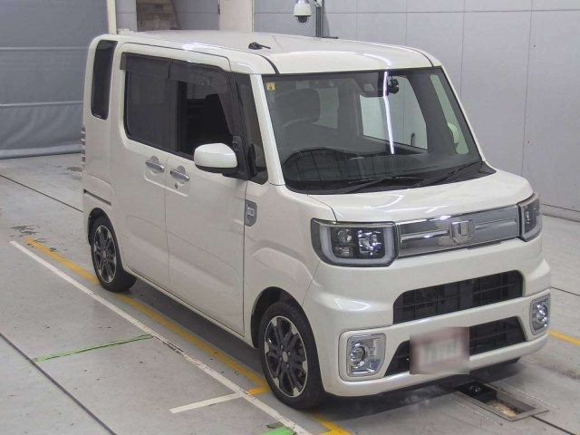 DAIHATSU WAKE 2018
