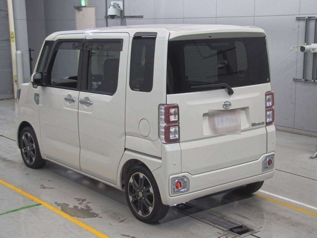 DAIHATSU WAKE 2018