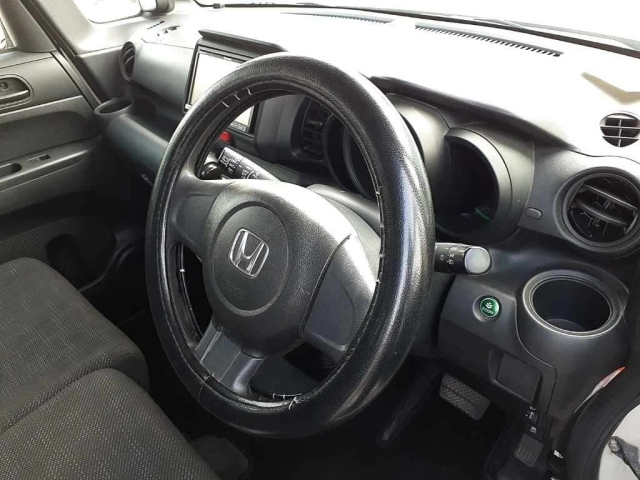 HONDA N BOX 2017