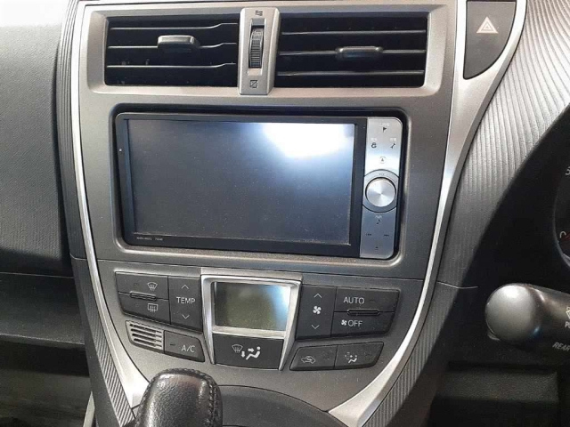 TOYOTA RACTIS 2013