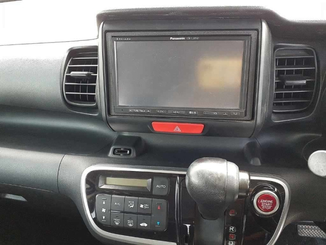 HONDA N BOX 2017