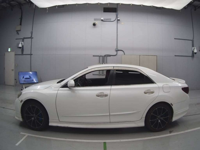 TOYOTA MARK X 2011