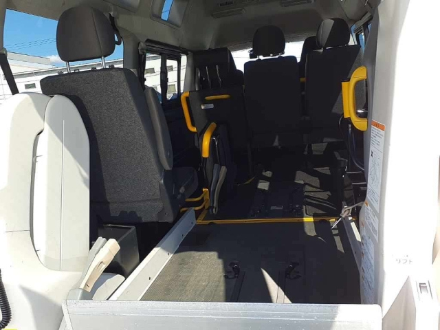 TOYOTA HIACE VAN 2020