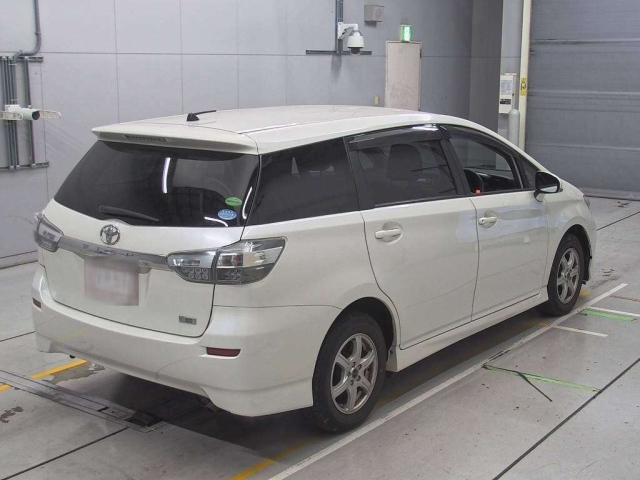 TOYOTA WISH 2012