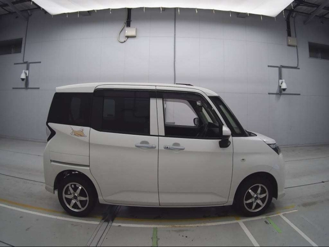 TOYOTA TANK 2019