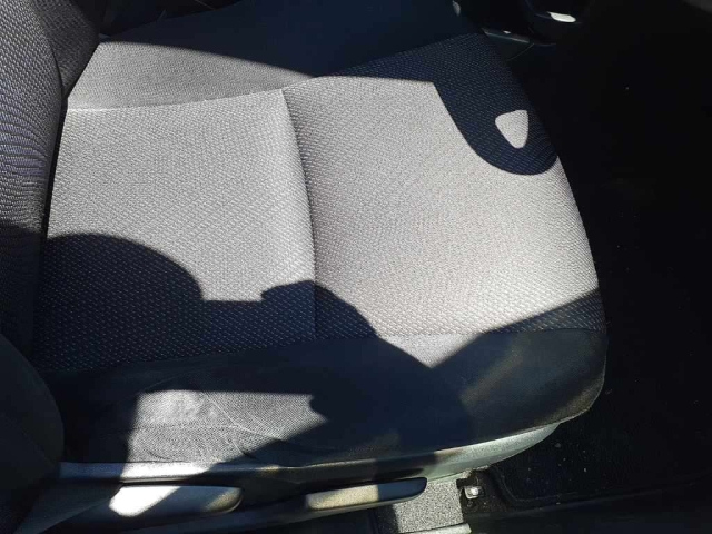 TOYOTA WISH 2012