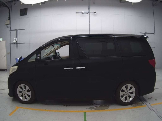 TOYOTA ALPHARD 2010
