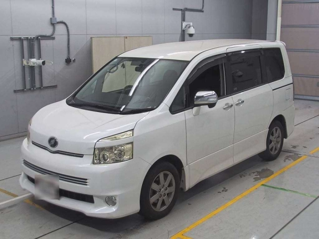 TOYOTA VOXY 2008
