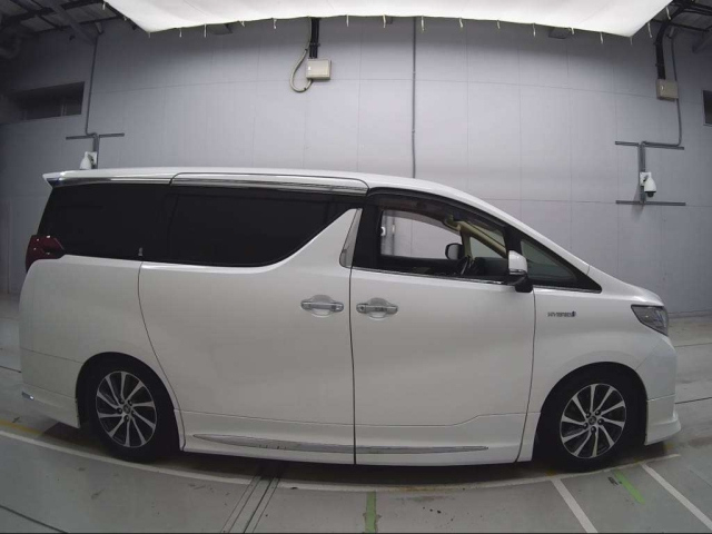 TOYOTA ALPHARD 2016