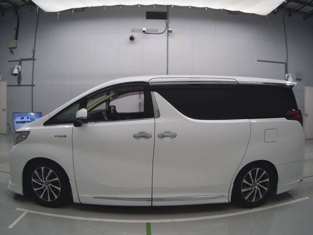 TOYOTA ALPHARD 2016