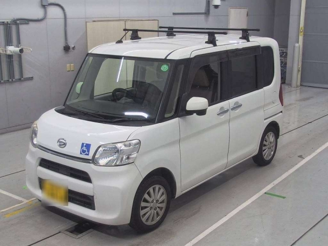DAIHATSU TANTO 2015