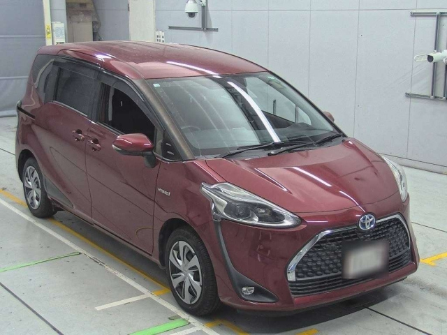 TOYOTA SIENTA 2018
