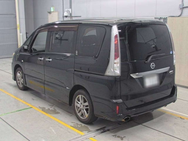 NISSAN SERENA 2011