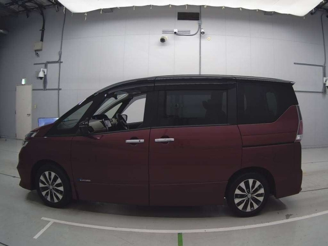 NISSAN SERENA 2017