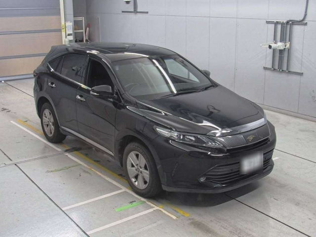 TOYOTA HARRIER 2018