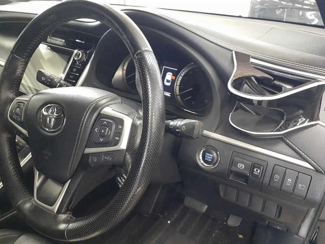 TOYOTA HARRIER 2018
