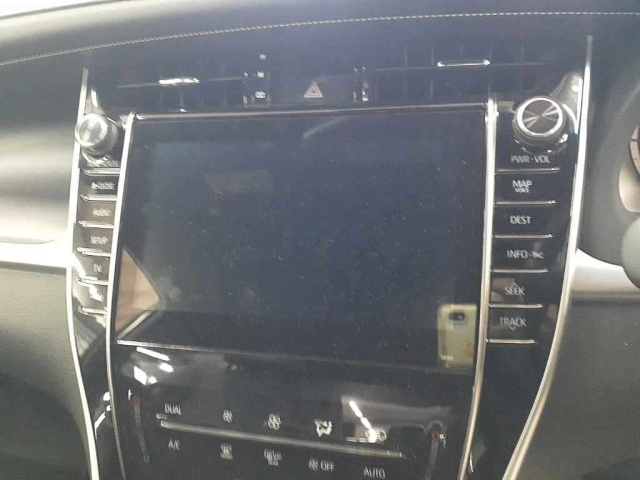 TOYOTA HARRIER 2018