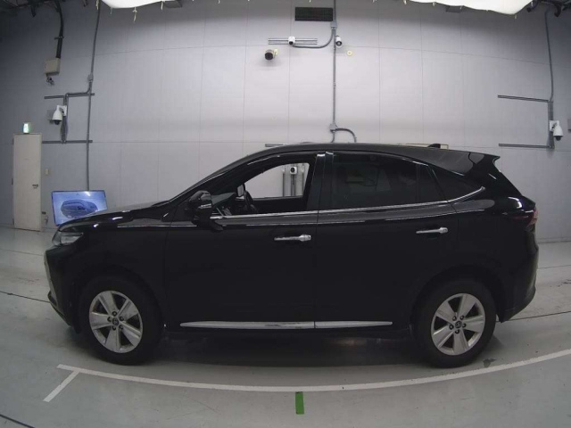 TOYOTA HARRIER 2018