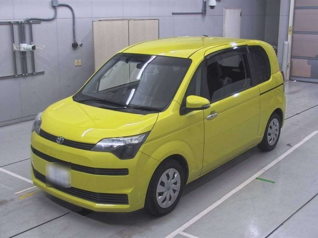 TOYOTA SPADE 2013