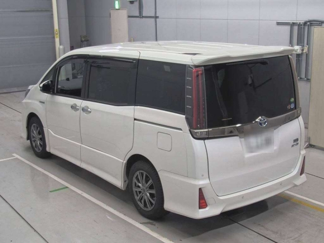 TOYOTA NOAH 2019