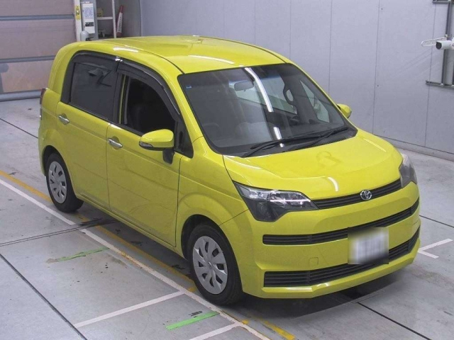 TOYOTA SPADE 2013