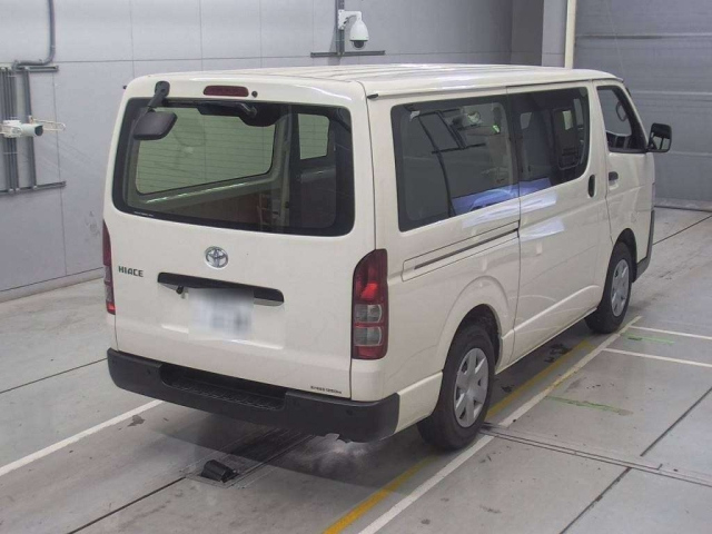 TOYOTA HIACE VAN 2023
