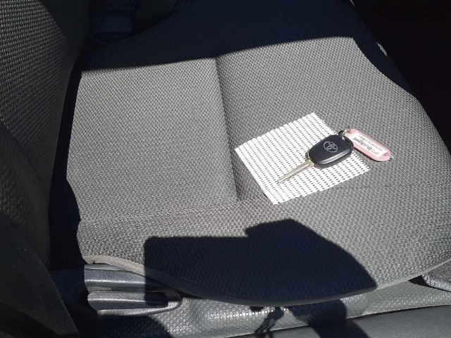 TOYOTA HIACE VAN 2023