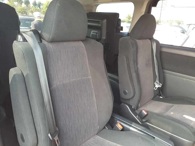 TOYOTA VELLFIRE 2014