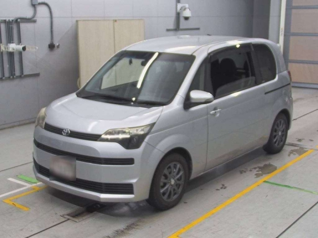 TOYOTA SPADE 2014