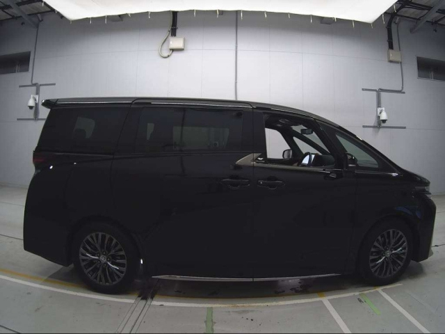 TOYOTA VELLFIRE 2024