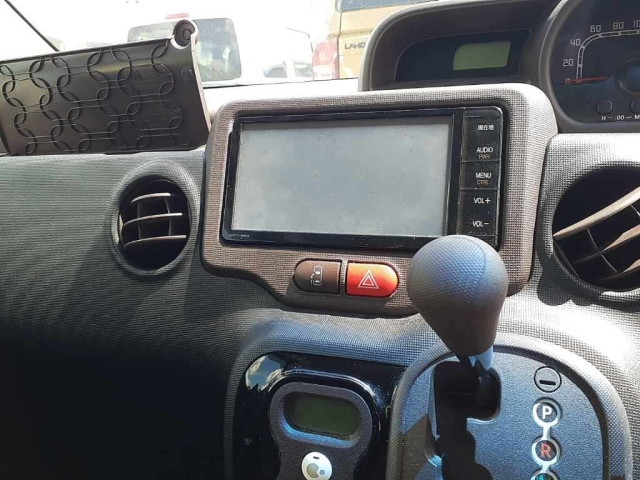 TOYOTA SPADE 2014