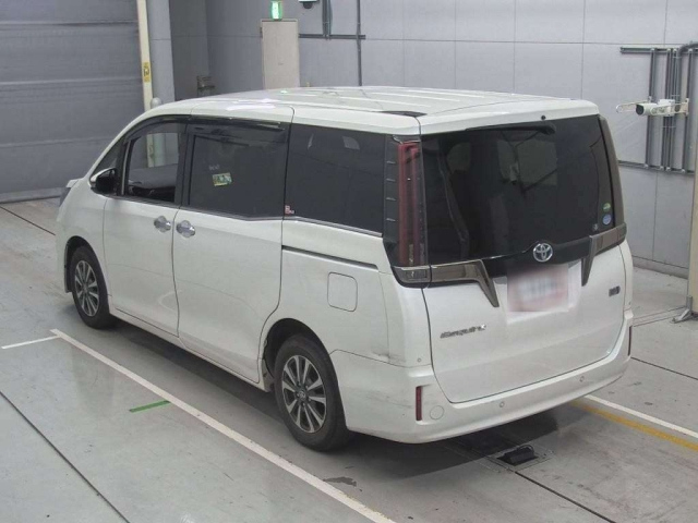 TOYOTA ESQUIRE 2020