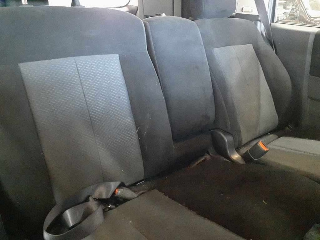 MITSUBISHI DELICA D5 2010