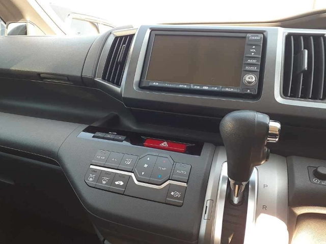HONDA STEP WAGON 2009