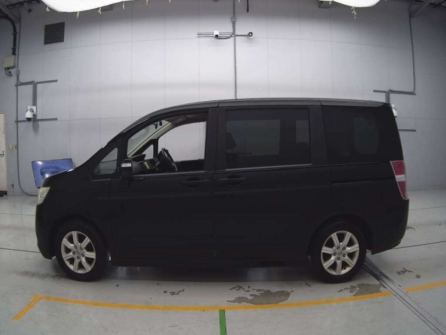 HONDA STEP WAGON 2009