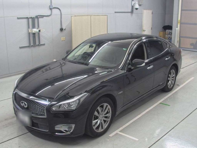 NISSAN FUGA 2015
