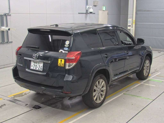 TOYOTA VANGUARD 2011