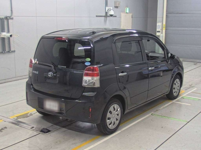 TOYOTA SPADE 2012