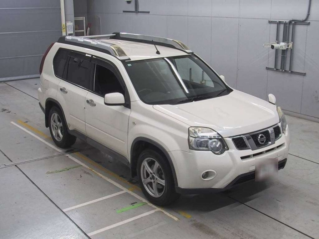NISSAN X-TRAIL 2013