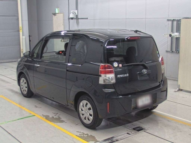 TOYOTA SPADE 2012