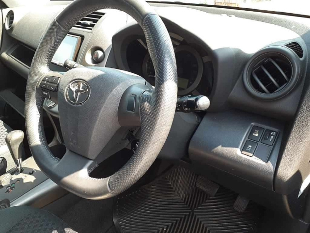 TOYOTA VANGUARD 2011