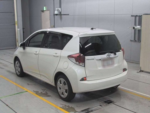 TOYOTA RACTIS 2014