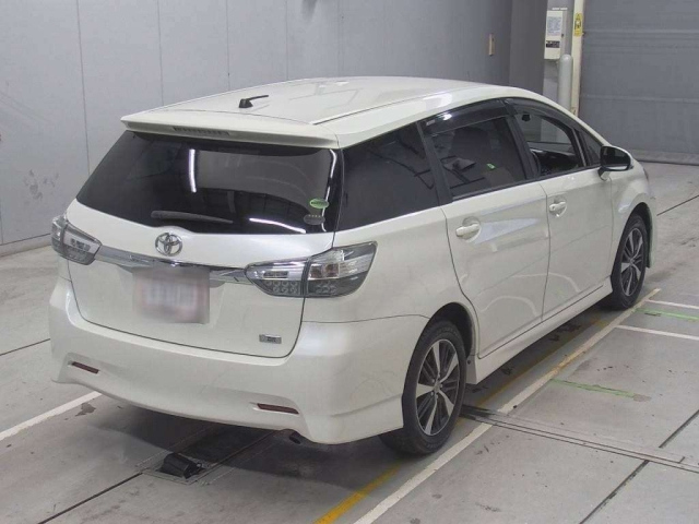 TOYOTA WISH 2012