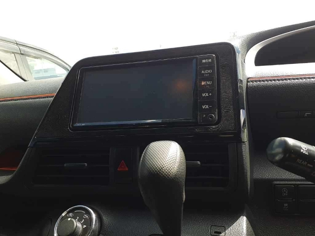 TOYOTA SIENTA 2020